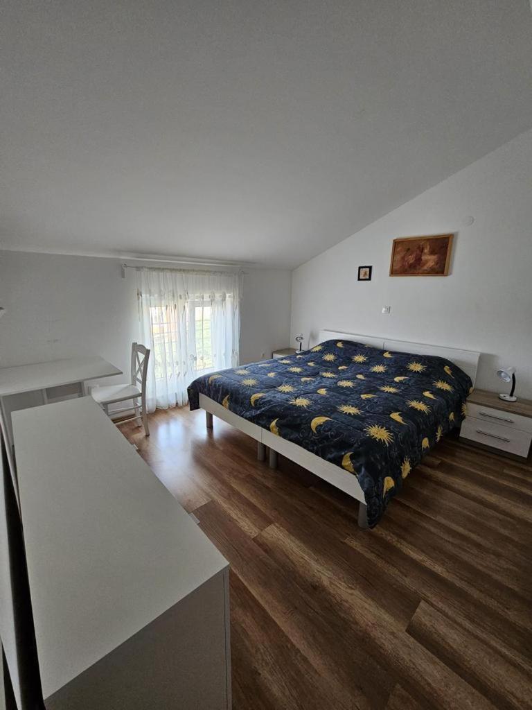 Apartment Thea Пула Екстер'єр фото