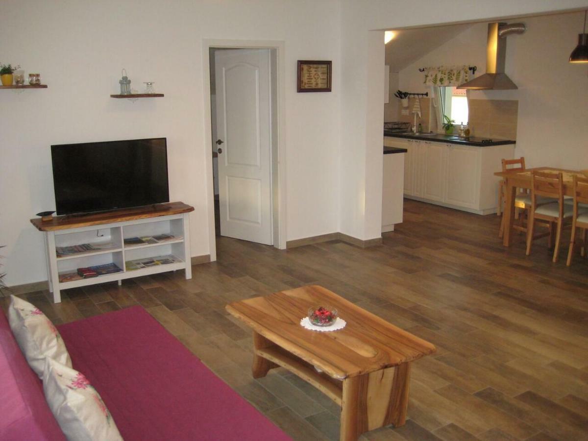 Apartment Thea Пула Екстер'єр фото